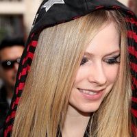 Avril Lavigne outside NRJ Radio Studios photos | Picture 77962